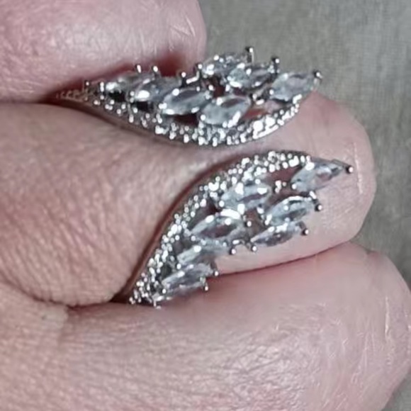 Simulated Diamond Angel Wings Open Decor Cuff Adjustable Bling Glamorous Ring - Picture 5 of 7